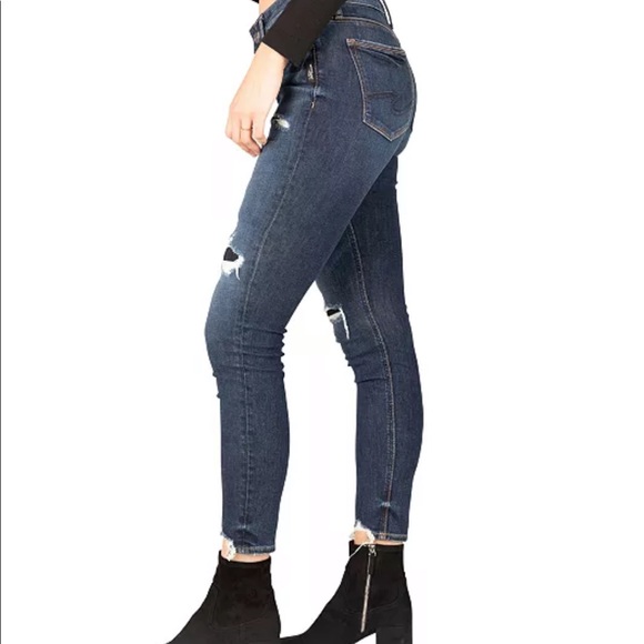 Silver Jeans - Picture 7 of 14